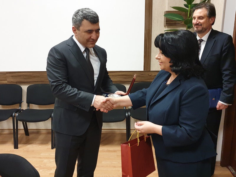 Министър Теменужка Петкова разговаря с министър Парвиз Шахбазов и със съпредседателя на междуправителствената комисия Инам Каримов
