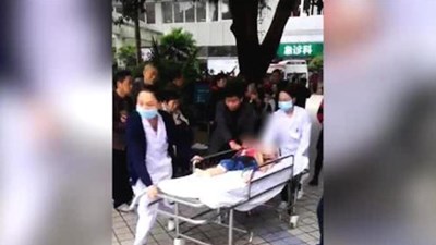 Жена намушка с нож 14 деца от детска градина в Китай