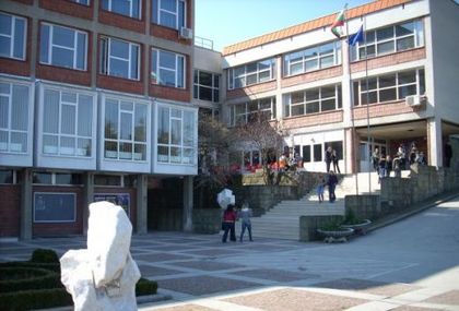 Великотърновският университет на крачка от затваряне