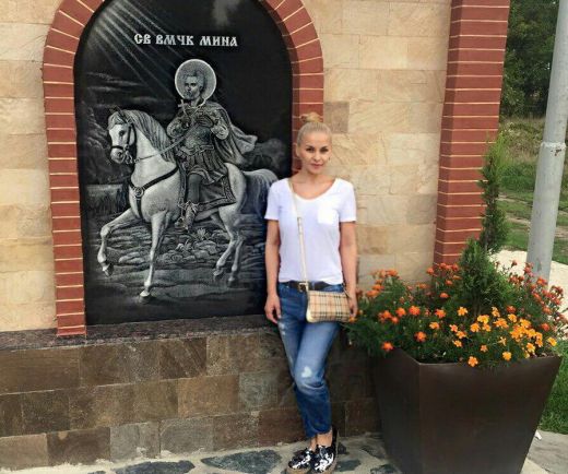 ДесиСлава зачева в манастир