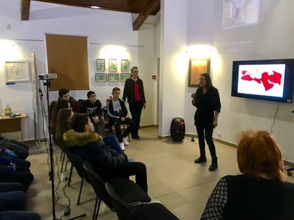 Ученици от Поморие се запознаха с инициативата „Научи и предай“