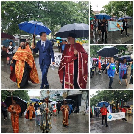 24 май под дъжда в Бургас, вижте как бе почетен празникът