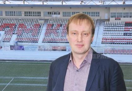 Обещаха забавени заплати на Пеев и
Занев Още от деня