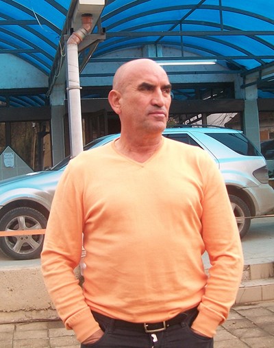 Запорираха всички имоти и доходи на Ценко Чоков и близките му