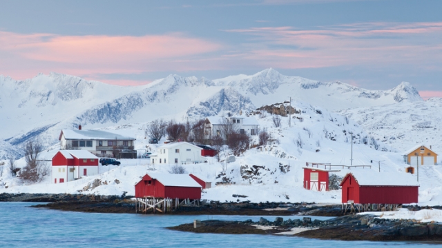 Норвежки остров иска да изтрие напълно концепцията за време