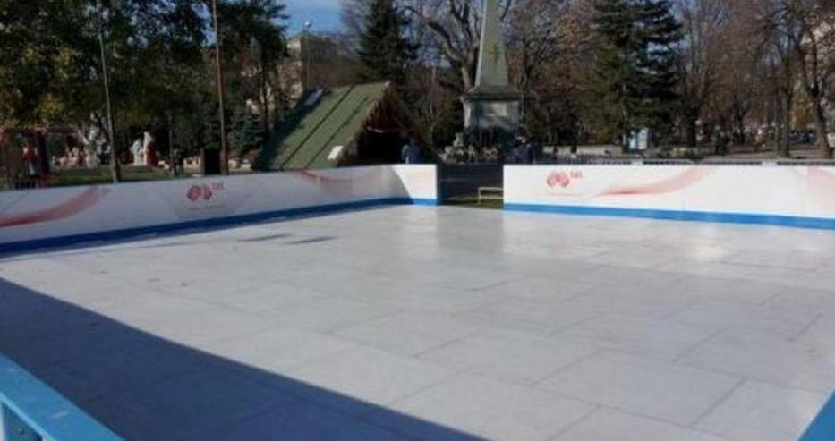 Община Варна обяви: Отваряме безплатна ледена пързалка, ще има патрули и медицинско лице