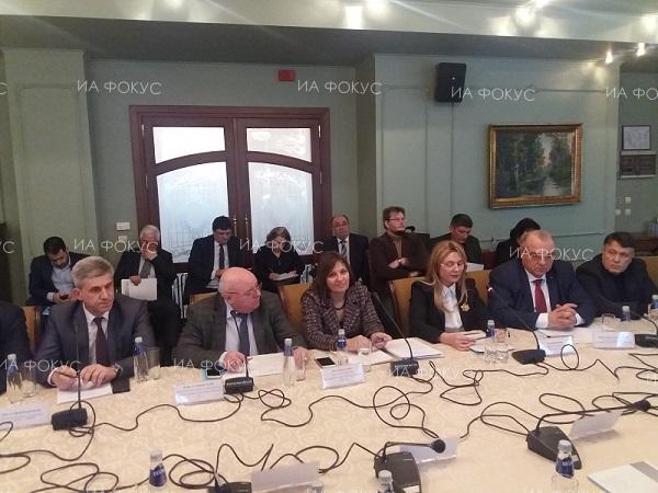 „Национална компания индустриални зони“ инициира диалог между бизнеса и университетите (ОБЗОР)