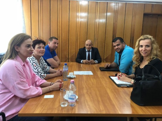 Депутатите Десислава Тодорова, Даниела Малешкова и Димитър Гечев се срещнаха с жители на Панагюрище