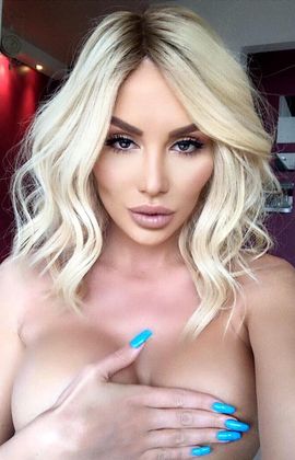 Моника Валериева: Стандартите ми са високи, умът – мръсен (СНИМКА 18+)