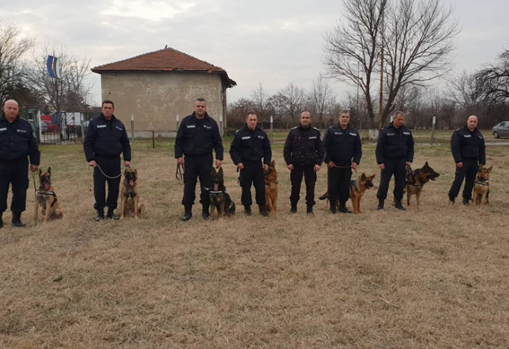 Вижте кога плачат пловдивските полицаи