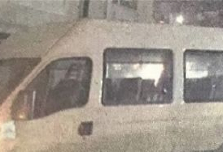 Първа СНИМКА на крадения бус, с който пияният циганин Сава спретна луда гонка с полицията