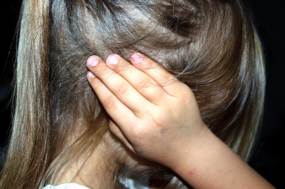 За кой ли път: Малолетни момичета пребити от баща си