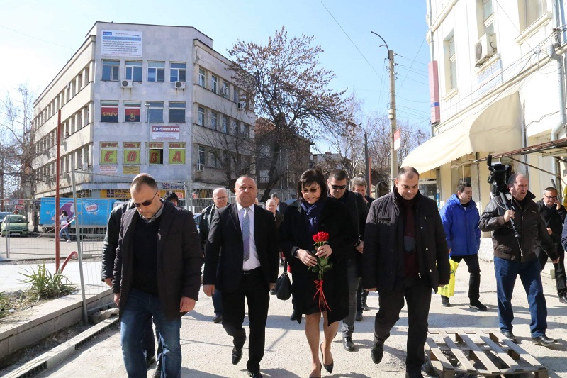 Корнелия Нинова, БСП: Явно правителството на Борисов не се е отказало от Истанбулската конвенция и я провежда през МОН