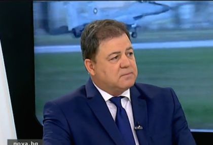 Словесна престрелка! Ненчев отговори на Радев заради