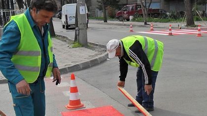 Започва освежаване на пътната маркировка и пешеходните пътеки в Асеновград