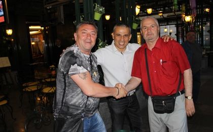 Гибона се венча за гимнастичка