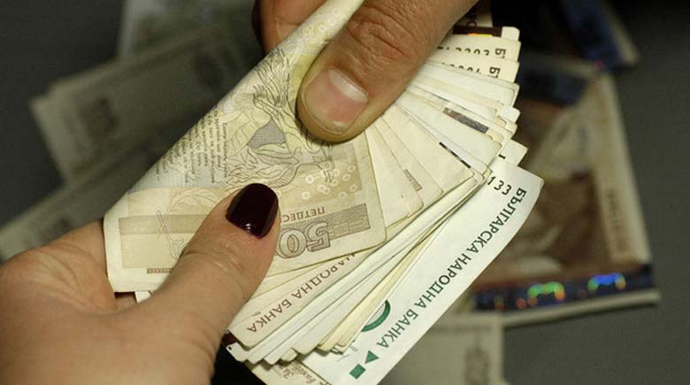 НОВ ВИД ИЗМАМА! Заплашват и обират длъжници на фирми за бързи кредити