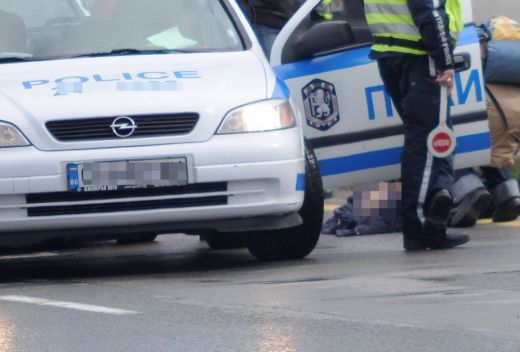 Таксиджия помете момиче в София, изхвърчало на 2 метра във въздуха