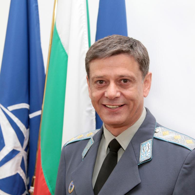 Ген. Константин Попов, ГЕРБ: Със Закона за отбраната и въоръжените сили се решава въпросът за храната на военнослужещите