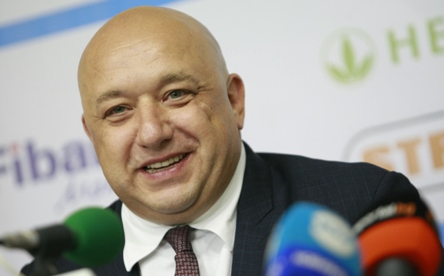 Кралев бесен: Световното по щанги се оказа платена от държавата екскурзия