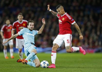 Оперираха рамото на Маркос Рохо