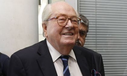 Жан-Мари льо Пен ще плаща €5 хил. глоба, обидил роми