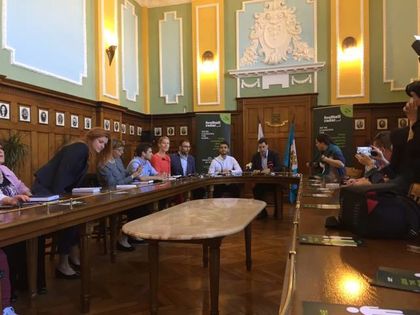 Компания за футболни анализи открива офис в Пловдив, кметът ги среща с пловдивските отбори