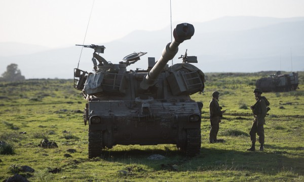 На военно учение в Румъния: Водите на Дунав отнесоха БТР