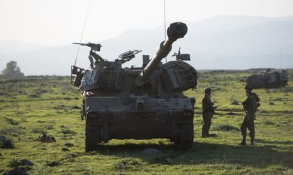 На военно учение в Румъния: Водите на Дунав отнесоха БТР