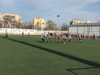 Драматична победа с обрат на Лаута в Елитната до 17 СНИМКИ/ВИДЕО