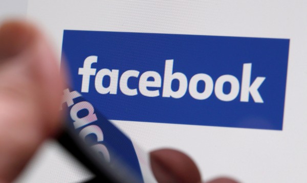 Facebook блокира 30 000 фалшиви акаунта във Франция