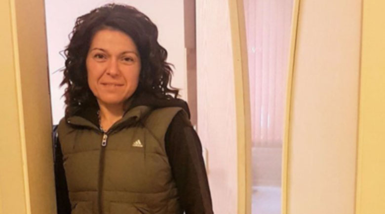 Катя Лерца пак скандализира: фука се с нова прическа, позира зад волана на кабриолет (СНИМКА)