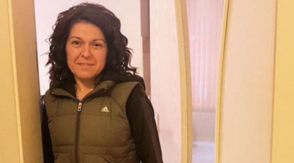 Катя Лерца пак скандализира: фука се с нова прическа, позира зад волана на кабриолет (СНИМКА)