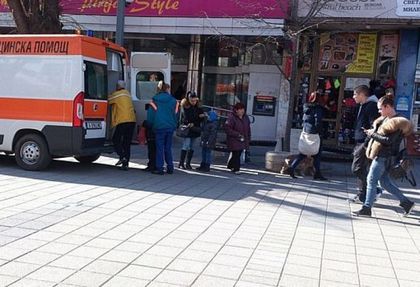 Кошмар в хранителен магазин на пъпа на Бургас! (СНИМКА)