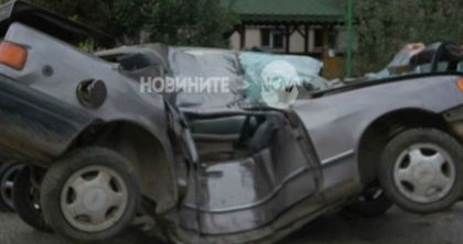 Първа СНИМКА на колата-ковчег, в която загина младият кмет на ломско село