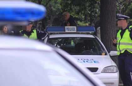 Засилена е полицейската охрана в празничните дни