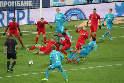 Зенит се изложи срещу аутсайдер Още от деня