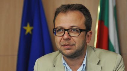 Теодор Стойчев: ЕП има значителен принос за решаване на проблема с бежанците