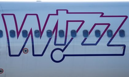 Отмениха полет от Париж до София на Wizz Air