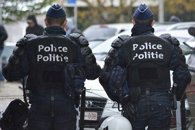 Заповеди за арест на 40 предполагаеми гюленисти в сухопътните сили на турската армия