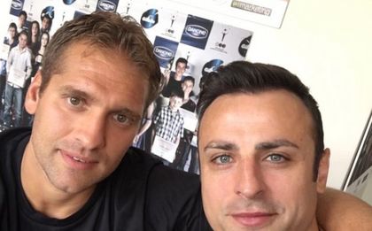 Стенли поздрави Димитър Бербатов за празника