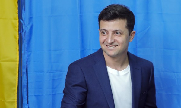 ЕС до Украйна: Крим е ваш, продължавайте реформите