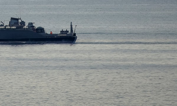 Руски кораб с 12-членен екипаж потъна в Черно море