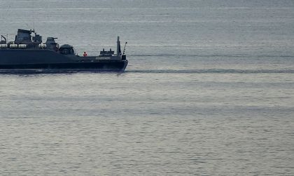 Руски кораб с 12-членен екипаж потъна в Черно море