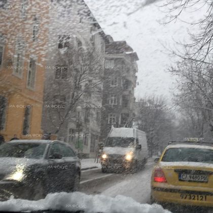 София: Блокирано е движението по бул. „Ситняково“ в посока Телевизионната кула