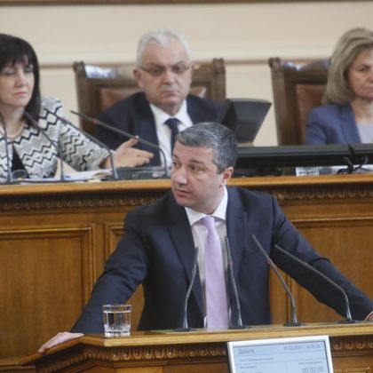 Драгомир Стойнев, БСП: Човешките животи на пътя не се спасяват с бюрокрация и администрация