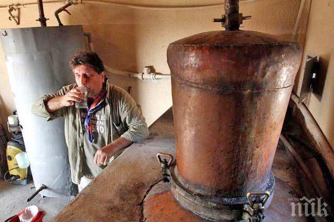 Лекуват в "Пирогов" четирима обгорели от гръмнали казани за ракия