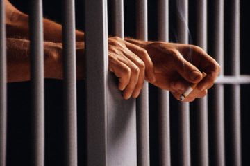 10 години затвор за пастрок, изнасилвал 13-годишна доведена дъщеря
