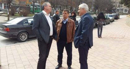Жителите на Лъки посрещнаха с аплодисменти генерал Попов