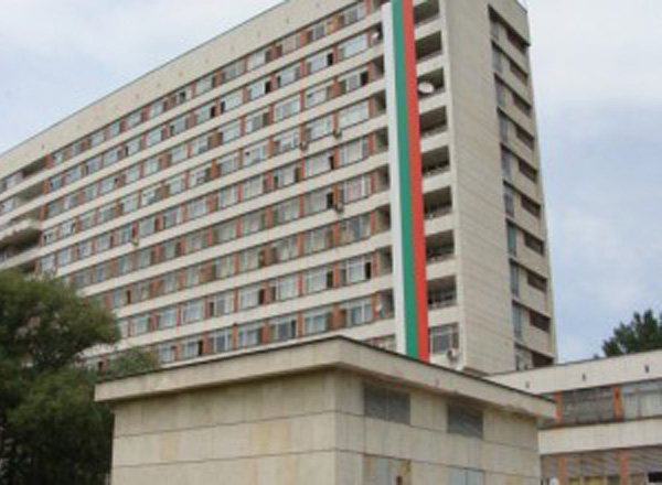 След селфито върху влака: 16-годишната Марияна е с опасност за живота